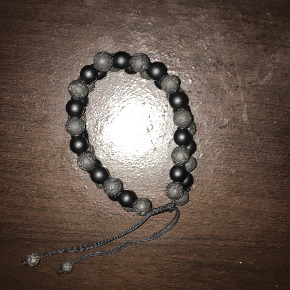 8mm 2Layered Lava rock & Black onyx braclet